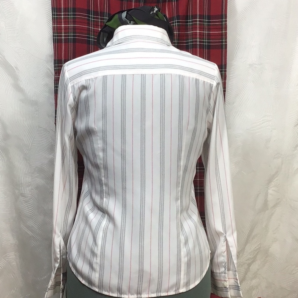 🌲Pendleton White Black Red Pinstripe Crepe Semi Sheer Tailored Blouse Sz. 8P - Picture 3 of 6
